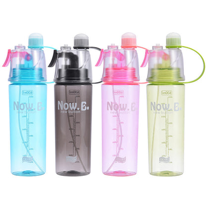 Botella de agua de con spray