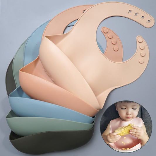 Babero de silicona suave impermeable con receptor de alimentos
